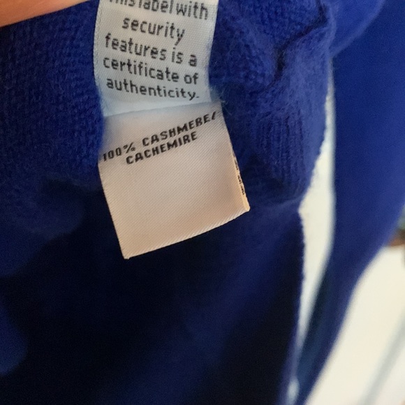 Cashmere sweater. Like new. - Picture 5 of 5